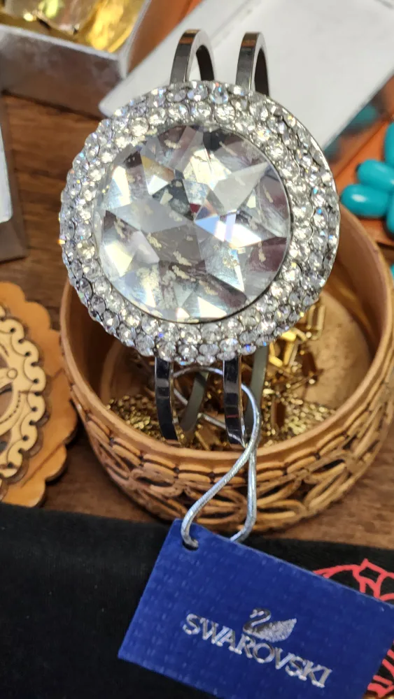 Swarovski Crystal Bangle Bracelet image indicator(3)