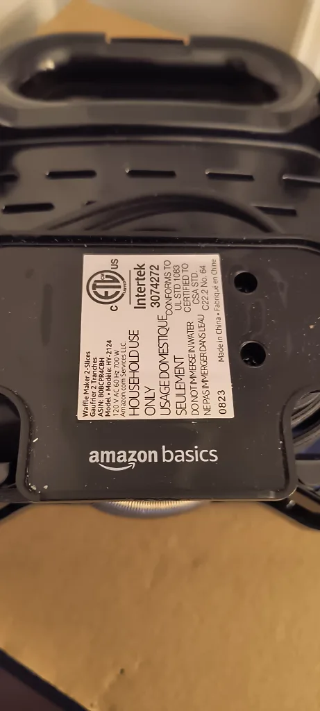 Amazon Basics Waffle Maker - 2 Slices image indicator(3)