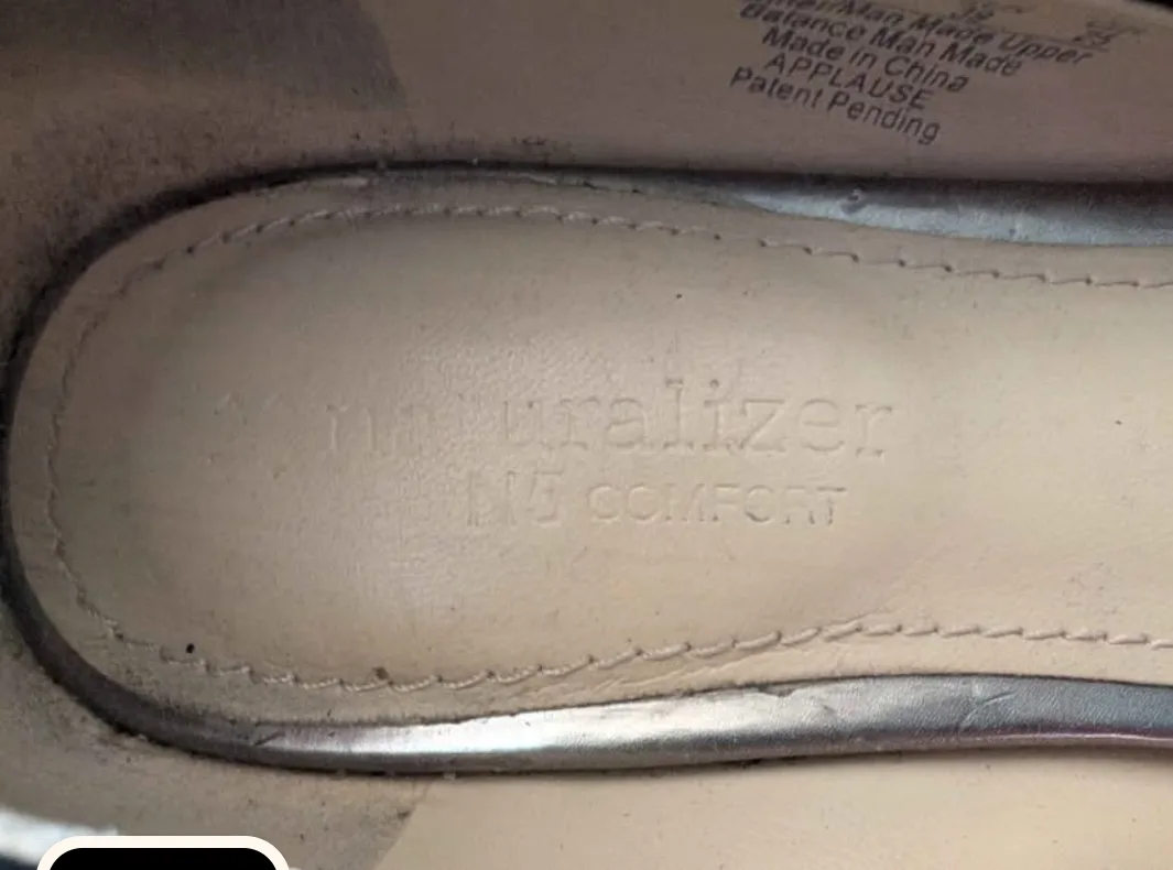 Black Leather Slipper Shoes - size 8 image indicator(3)