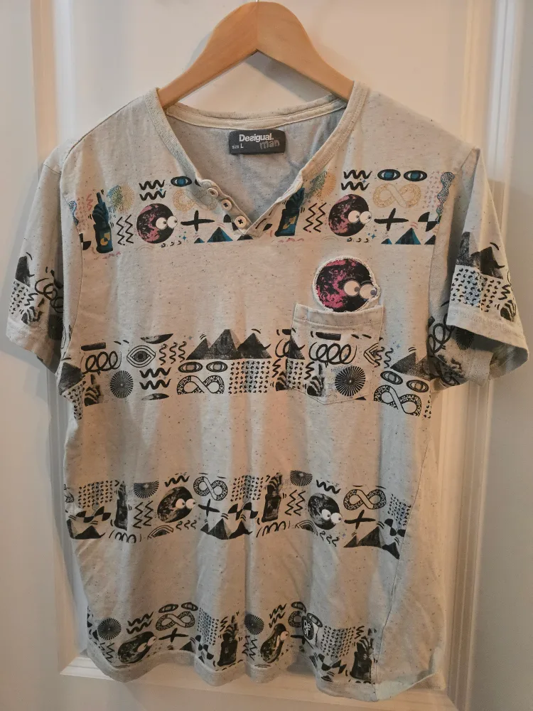 Desigual Man T-shirt, Size L thumbnail