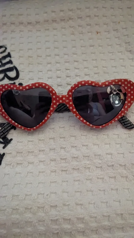 toddler sunglasses image indicator(3)