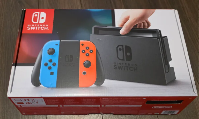 Nintendo Switch Console with extra controllers & accessories thumbnail