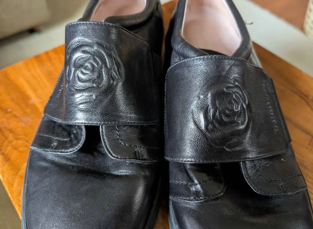 Taryn Rose Women's Leather Loafers image indicator(2)