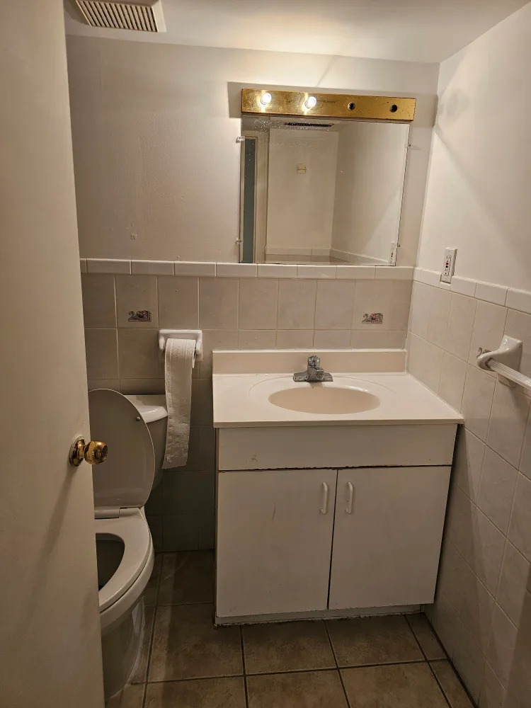 Basement for rent image indicator(5)