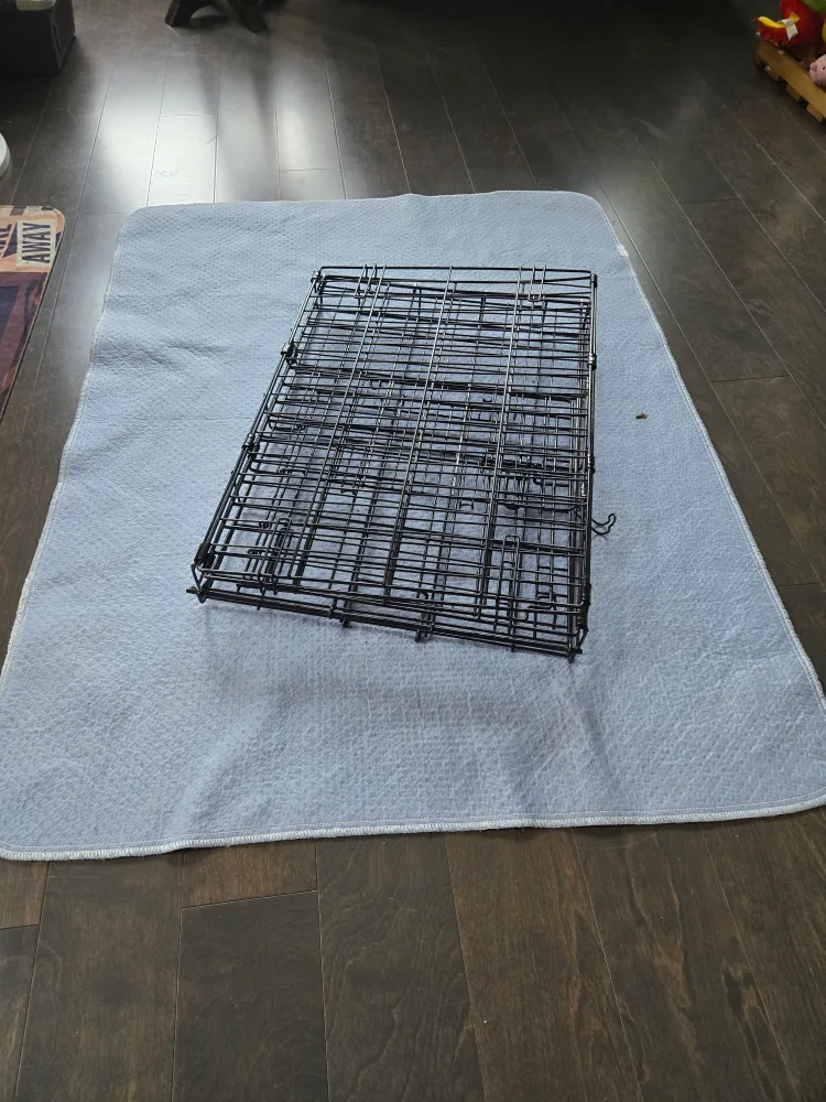 Foldable Dog Crate with Bed image indicator(4)