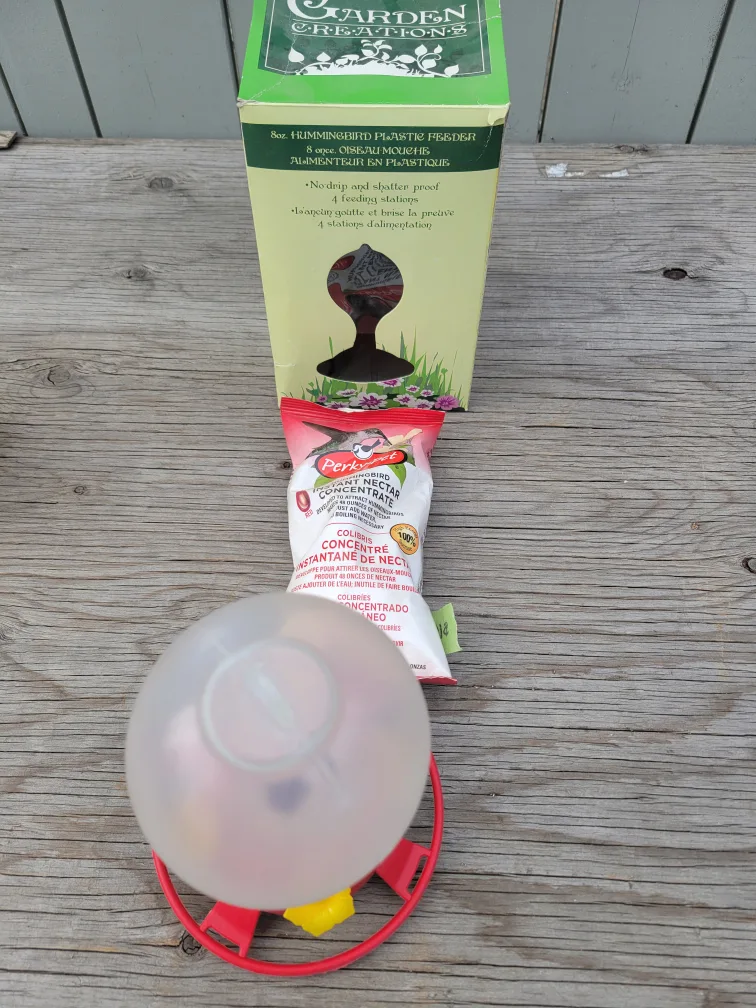 Bird Feeders - Garden Creations, Perky-Pet image indicator(4)