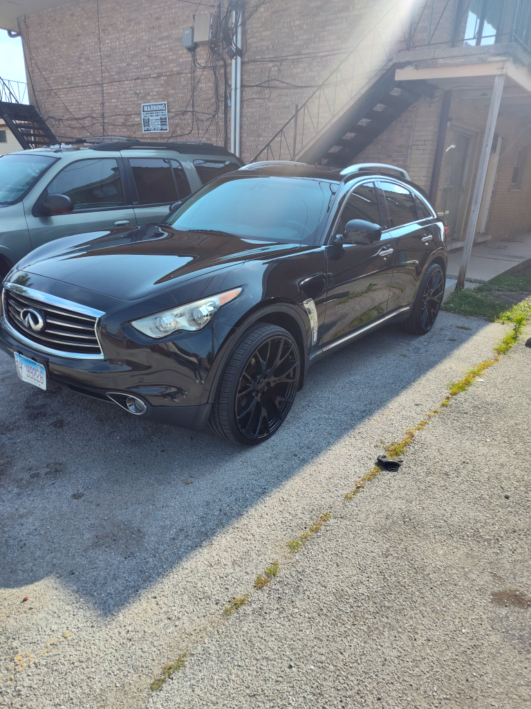 Infiniti FX37 Black SUV - photo 3