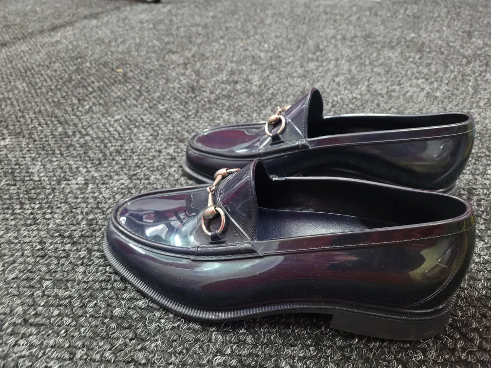 Gucci Loafers thumbnail