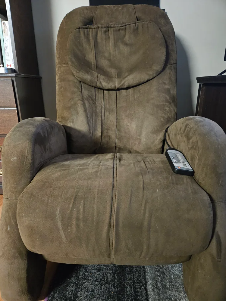 Suade Massage Chair