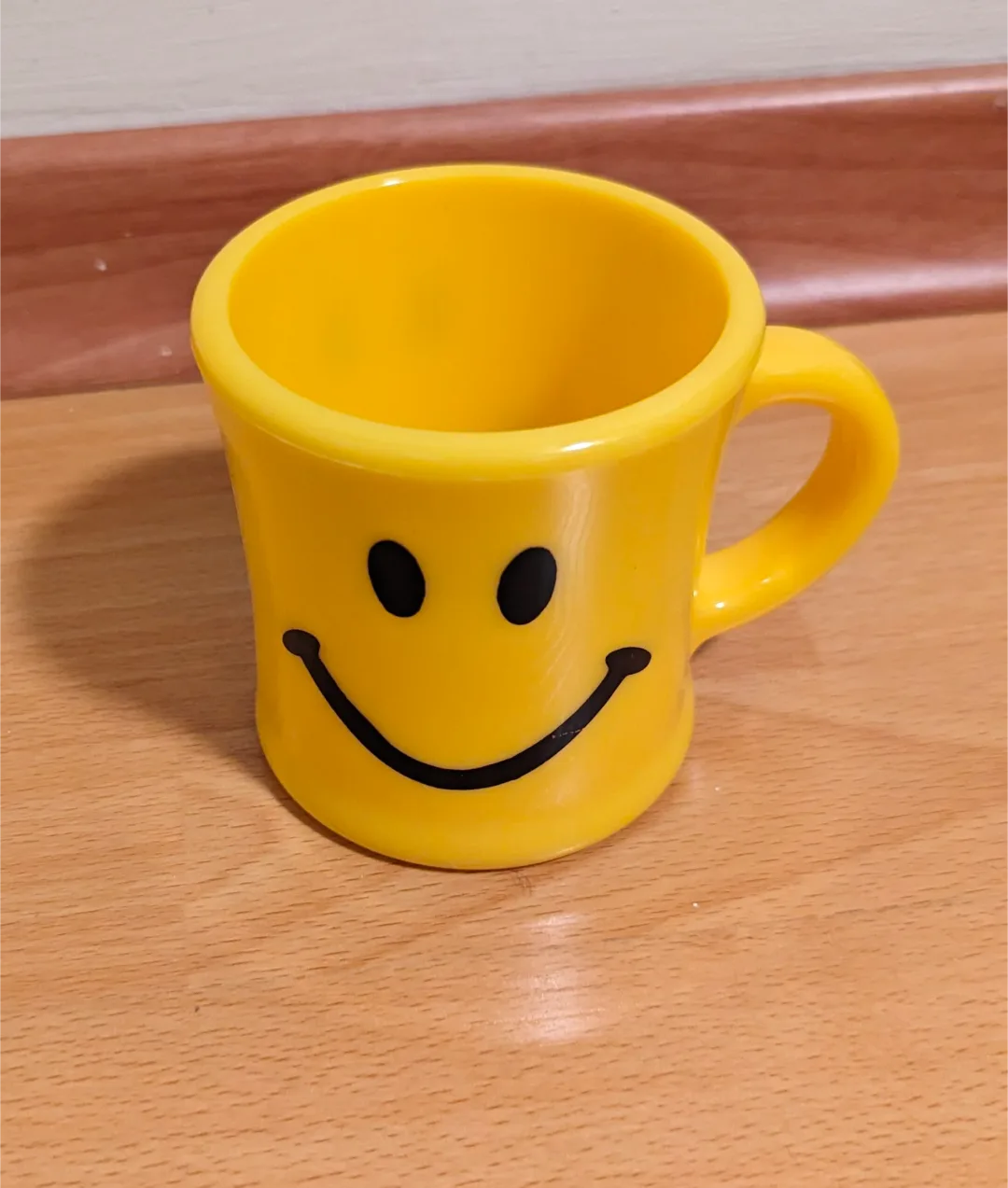 Yellow Smiley Face Mug thumbnail
