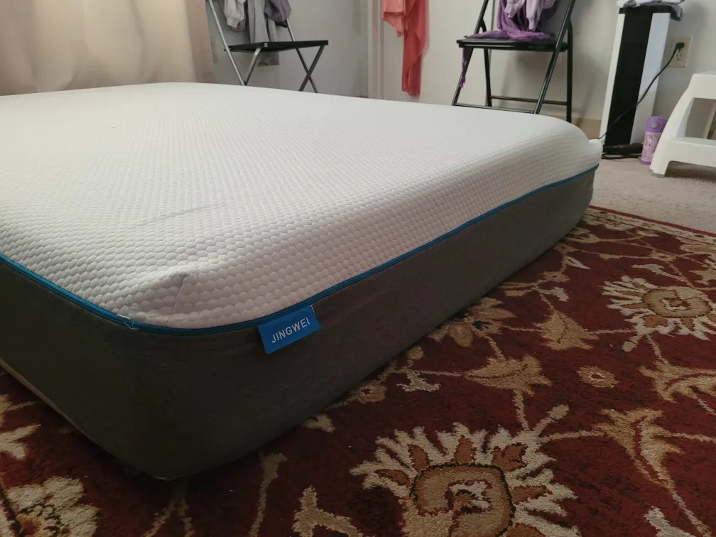 Jingwei Double Size Memory Foam Mattress thumbnail