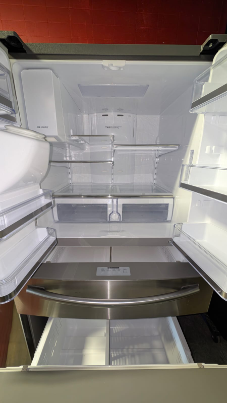 Samsung RF28HMEDBSR French Door Refrigerator - photo 5