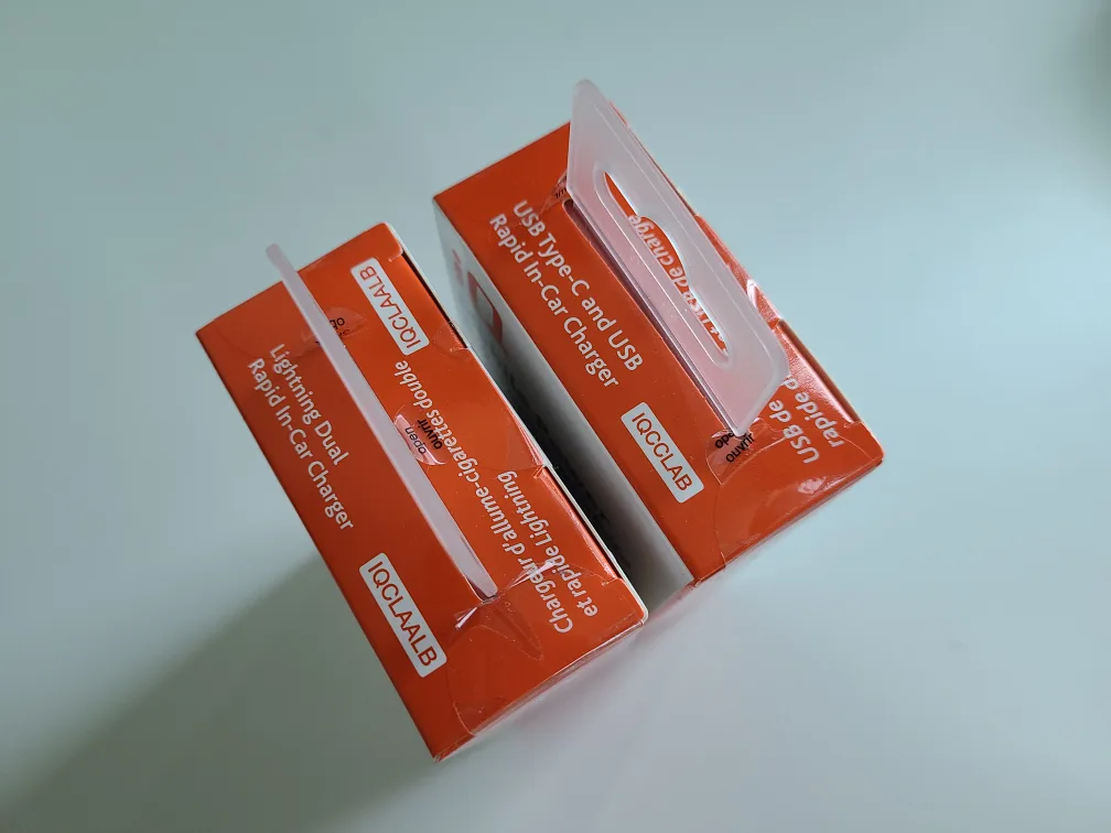 New iQ Mobile Power Rapid In-Car Charger image indicator(5)