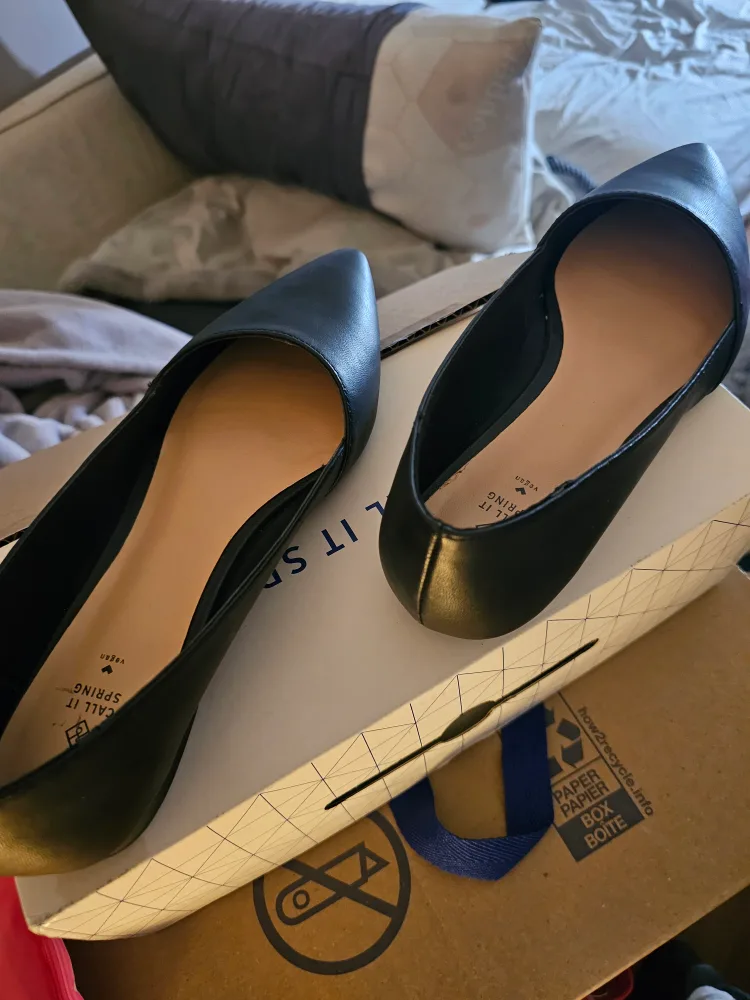 Call It Spring Taitensis Black Flats - Size 7