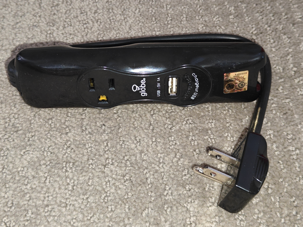 Portable Travel Power Bar /Small Indoor Power Distribution Strip