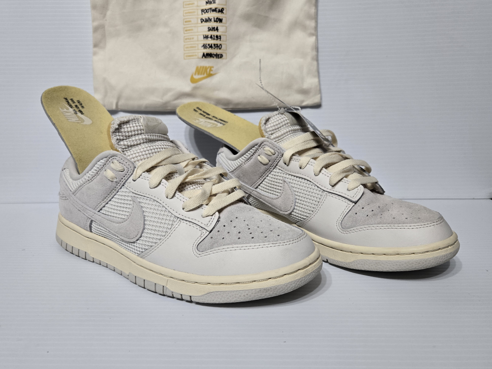 Nike Dunk Low Size 9