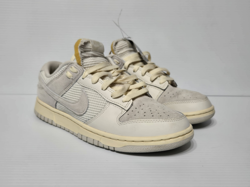 Nike Dunk Low Size 9 - photo 2