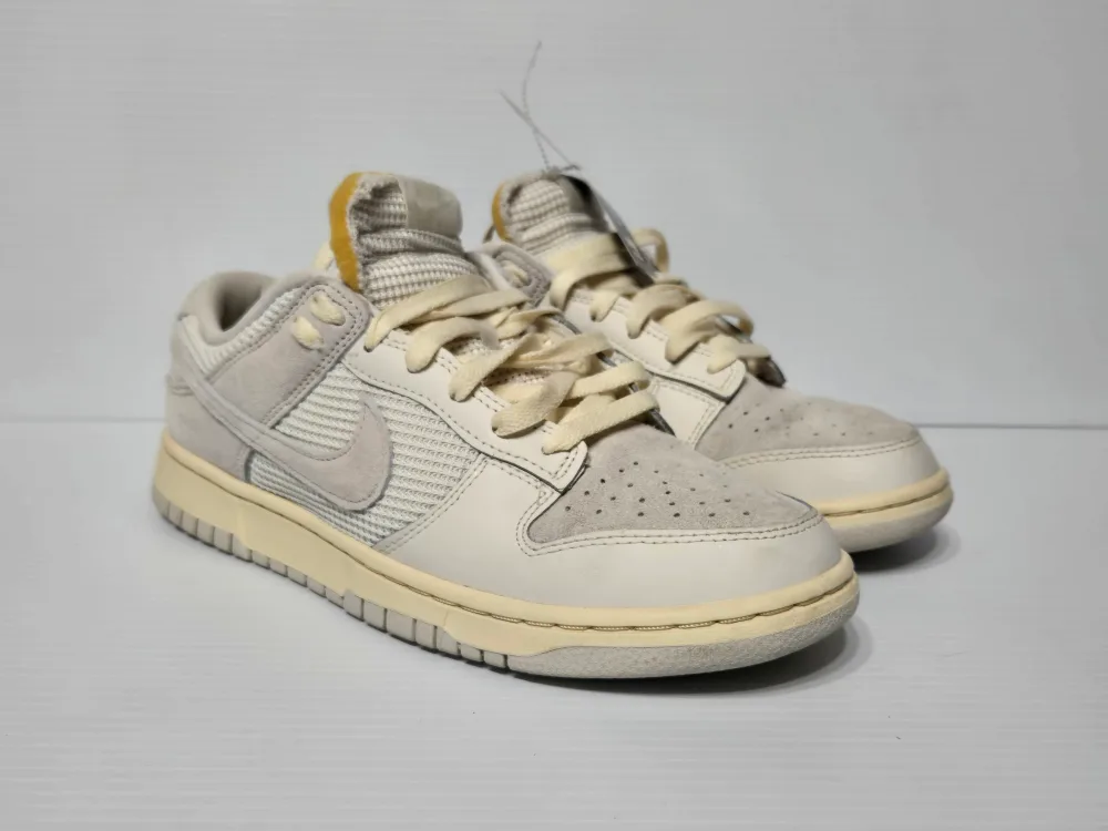 Nike Dunk Low Size 9 image indicator(2)