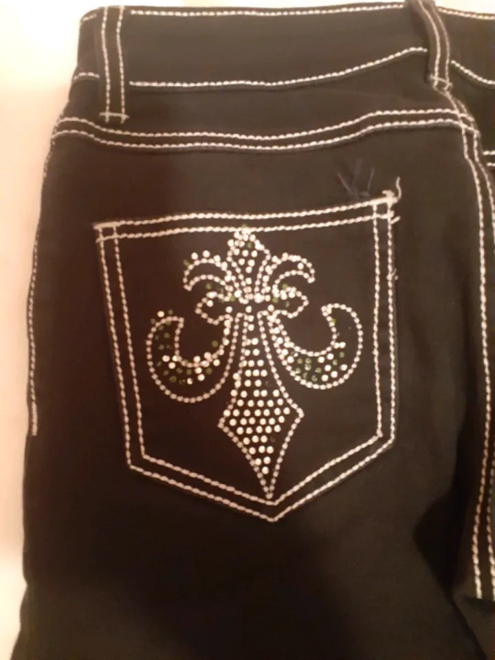 Women's Black Jeans image indicator(3)