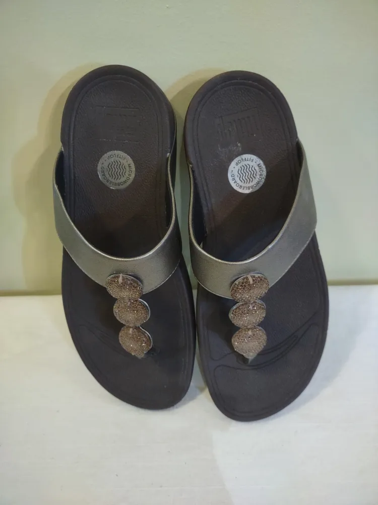 Fitflop A68-012 US 7 Sandals image indicator(8)