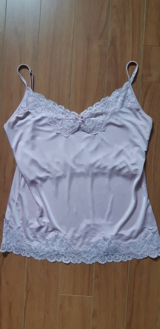 5pc. woman's clothing lot size L image indicator(9)