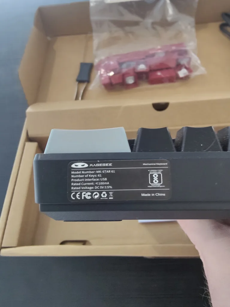 MageGee STAR61 Mechanical Keyboard image indicator(2)