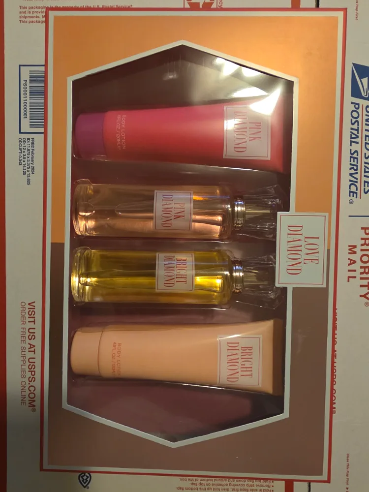 Elizabeth Taylor Diamond Gift Set thumbnail
