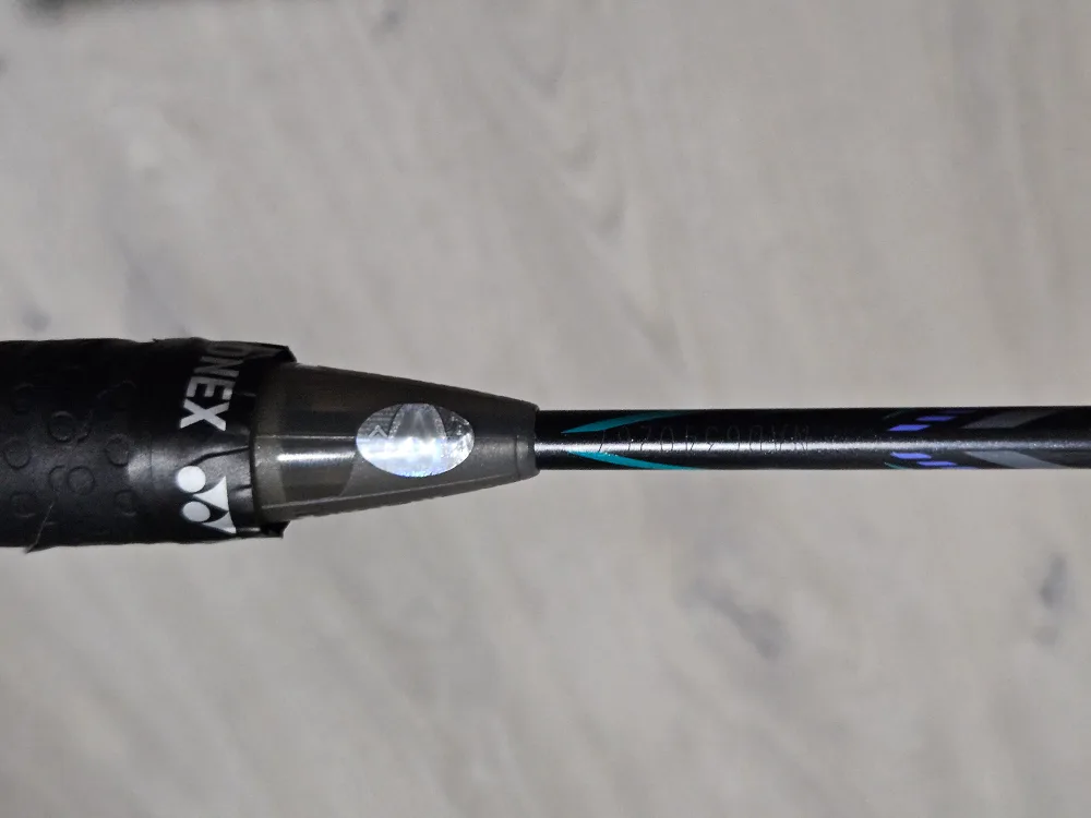 Victor Thruster K 220H II A 4UG6 Badminton Racket image indicator(4)