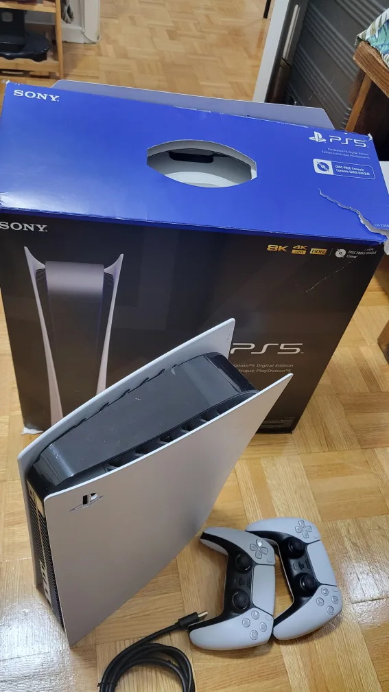 PlayStation 5 Digital Edition Console image indicator(6)