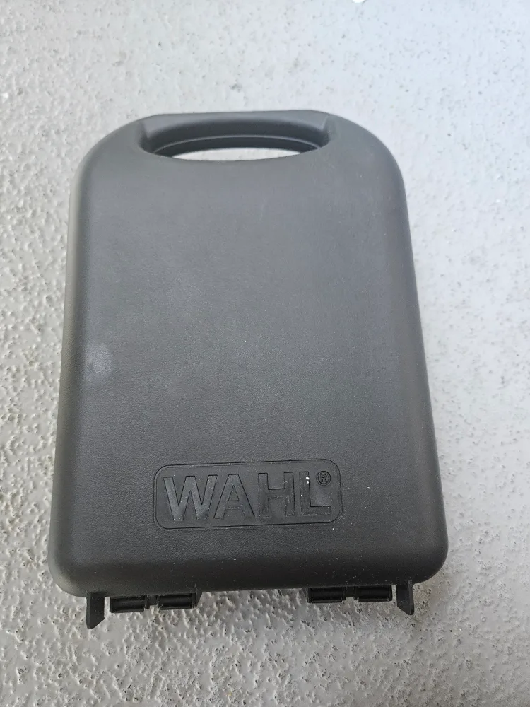 Wahl Clipper Carry Case, with clippers thumbnail