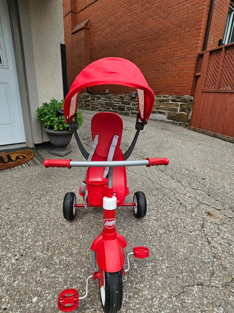 Radio Flyer Steer & Stroll Red Trike thumbnail