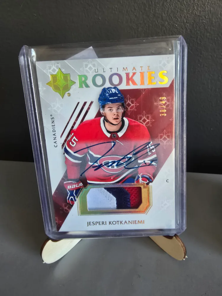 18-19 Ultimate Jesperi Kotkaniemi Auto Rookie Patch #/49 thumbnail
