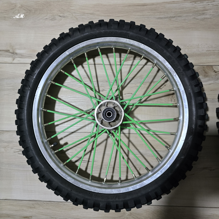 Dirt Bike Wheel & Swing Arm - photo 3
