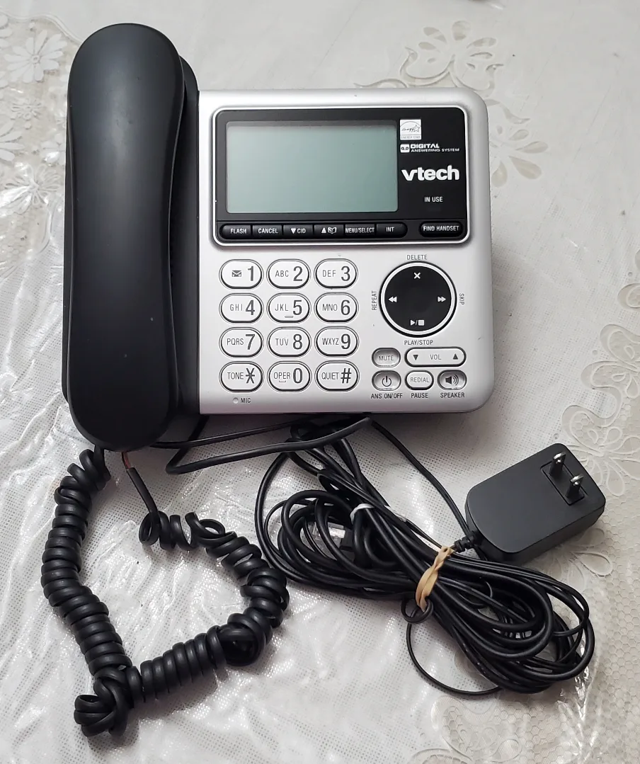 VTech Cordless Phone System with 2 Handsets image indicator(3)