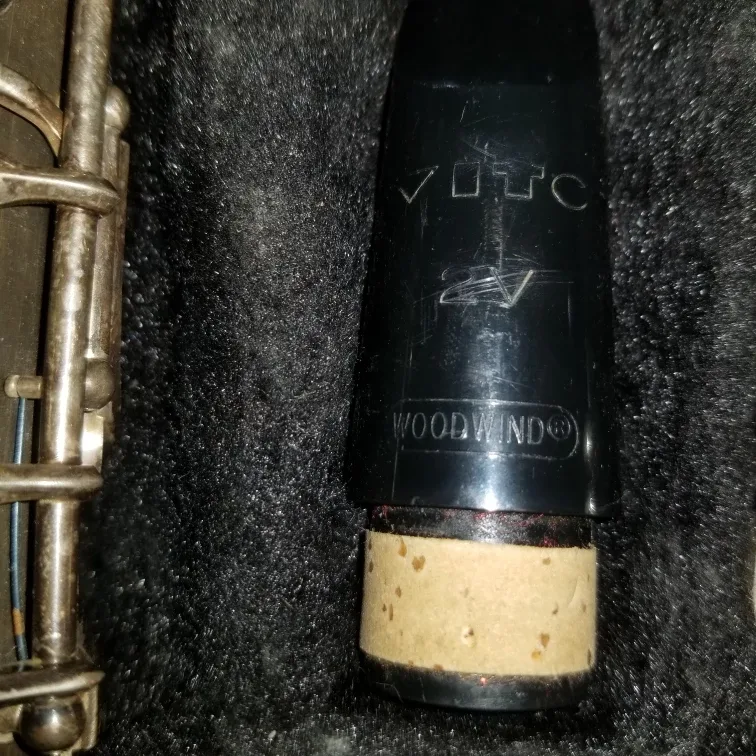 Roy Benson CB-317 Clarinet with Case image indicator(5)