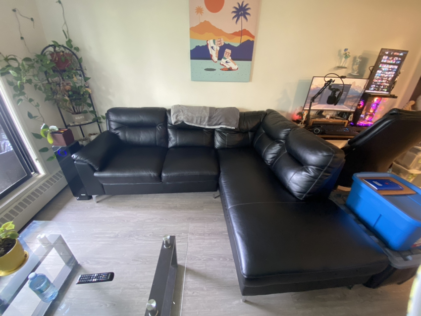 Sectional couch - photo 2