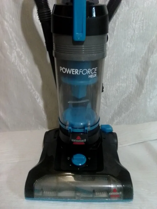 Bissell PowerForce Helix Vacuum image indicator(2)