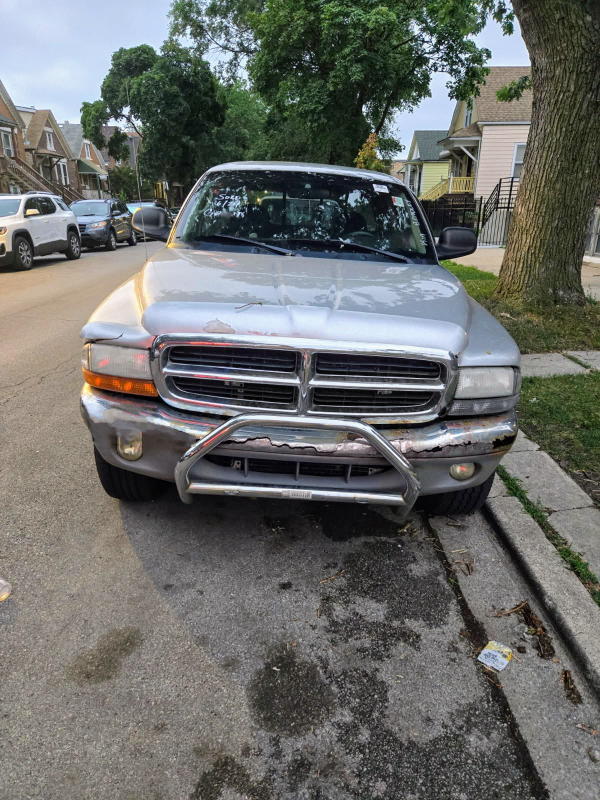 Dodge Dakota SLT 4x4 Truck
