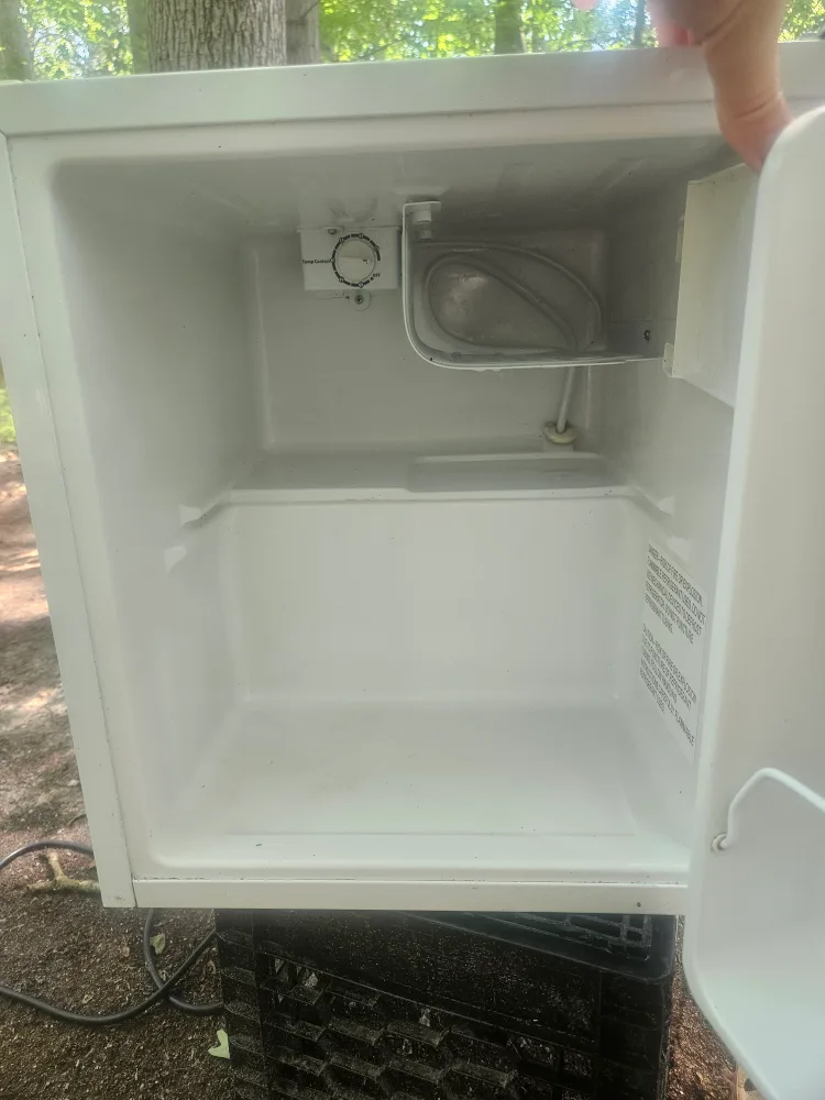 Emerson Mini Fridge image indicator(3)