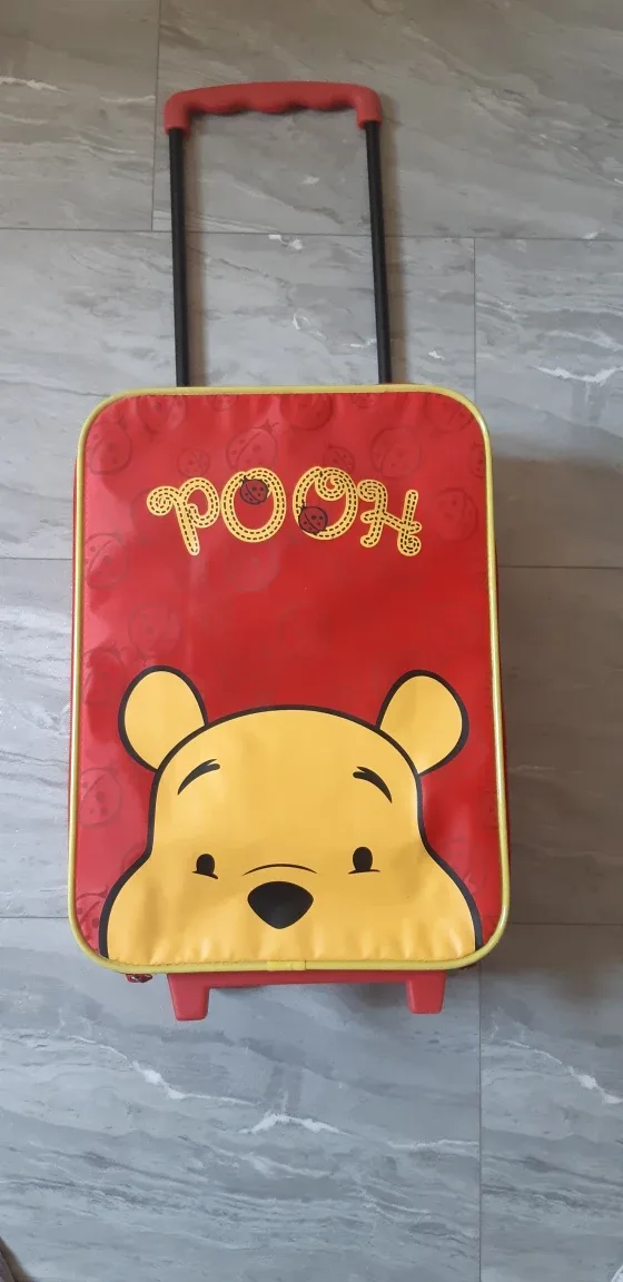 Winnie the Pooh Kids Rolling Luggage thumbnail
