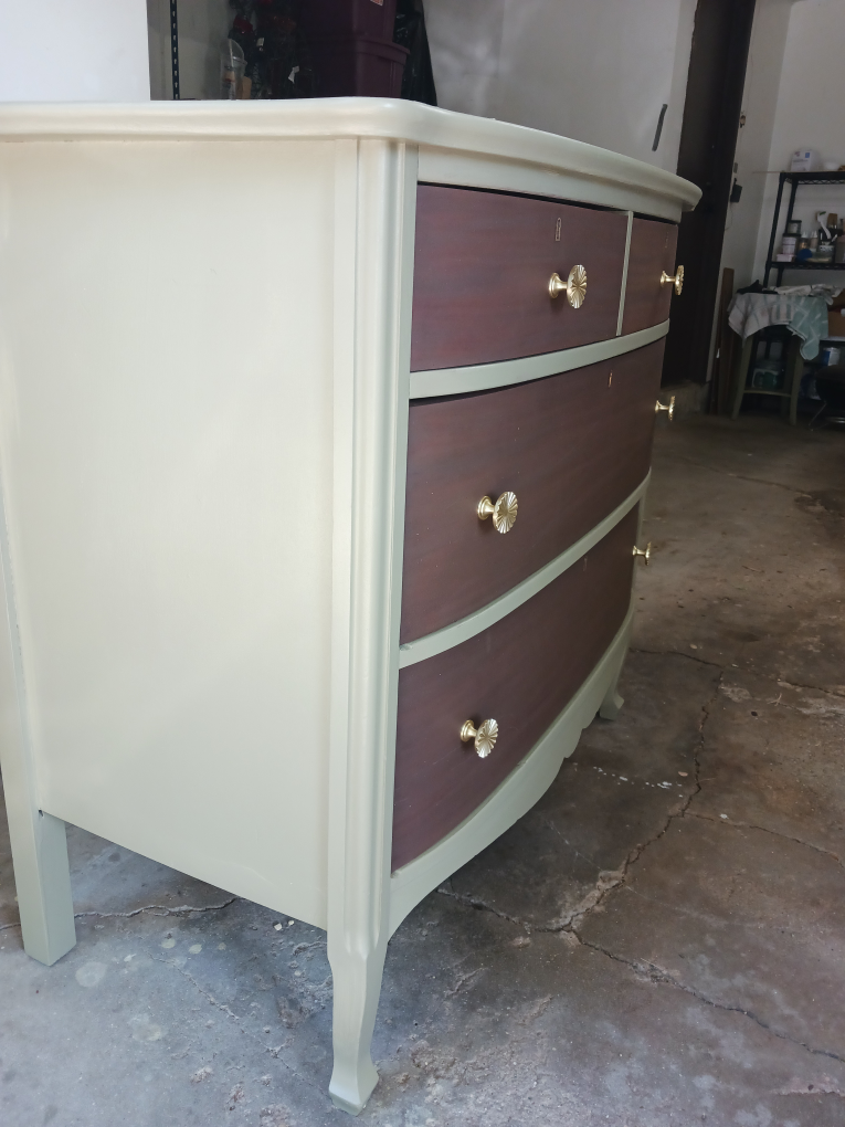 Refurbished 4-drawer dresser - photo 2