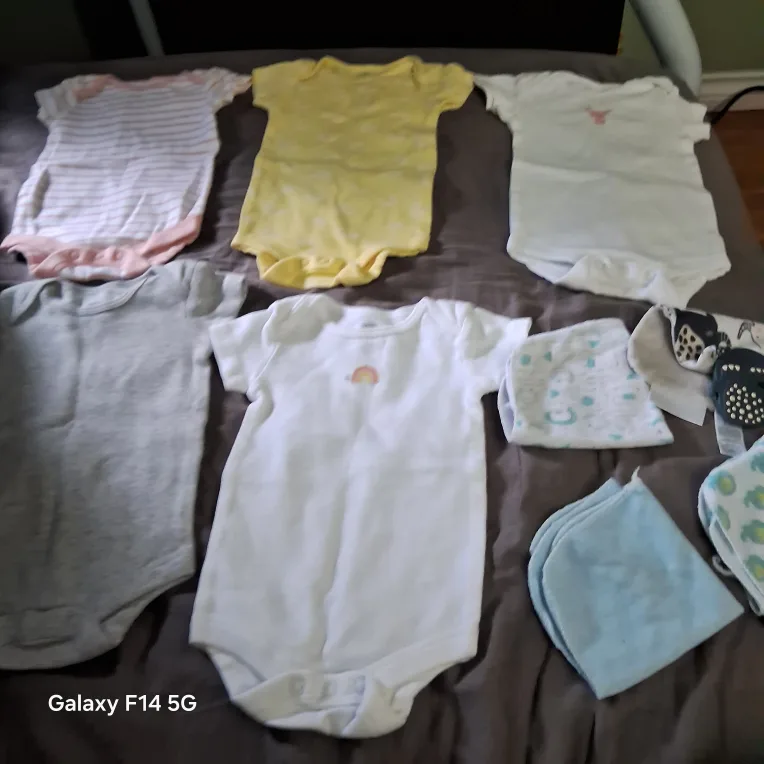 0 to3 months old baby dress thumbnail