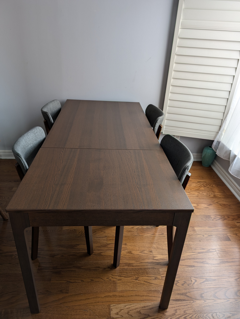 Extendable Dark Brown Dining Table + 4 Chairs