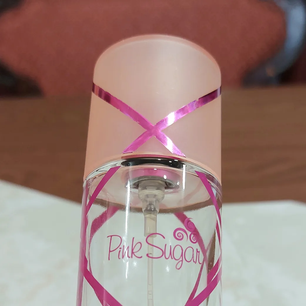 FREE empty bottle of pink sugar 🇨🇦 thumbnail