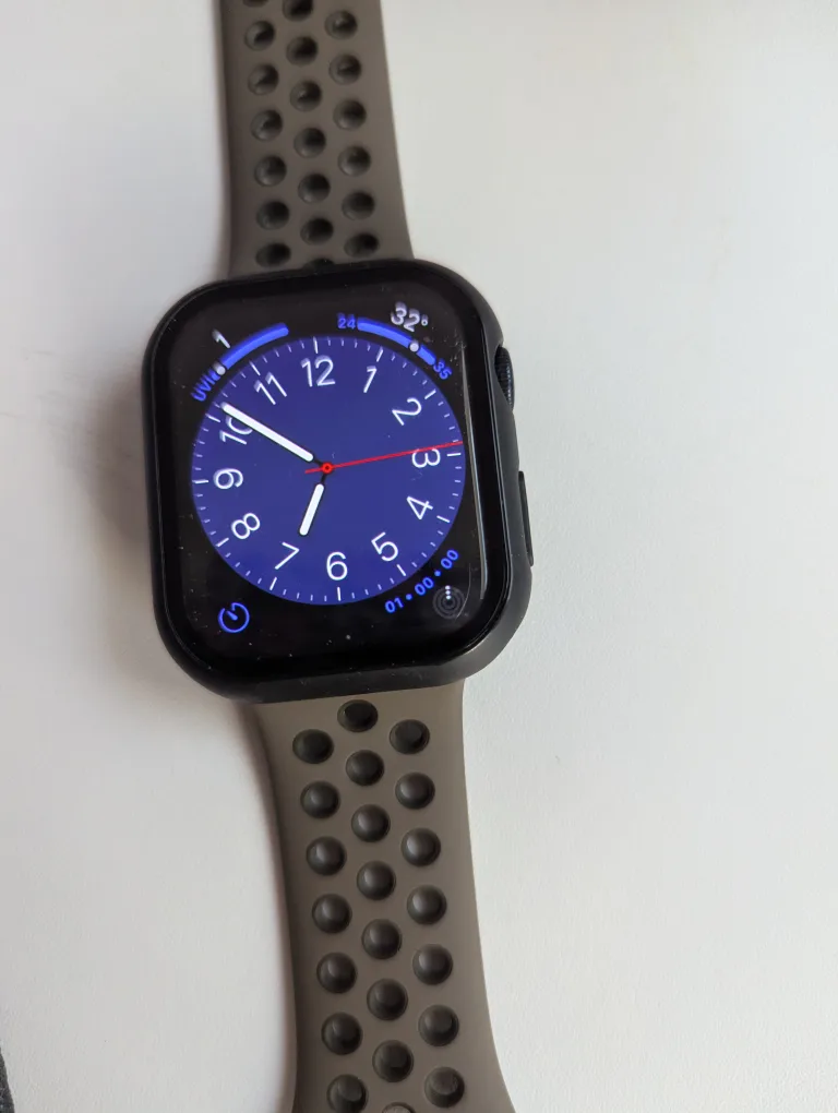 Apple Watch Nike Series 7 45mm Midnight Aluminum 🇨🇦 thumbnail