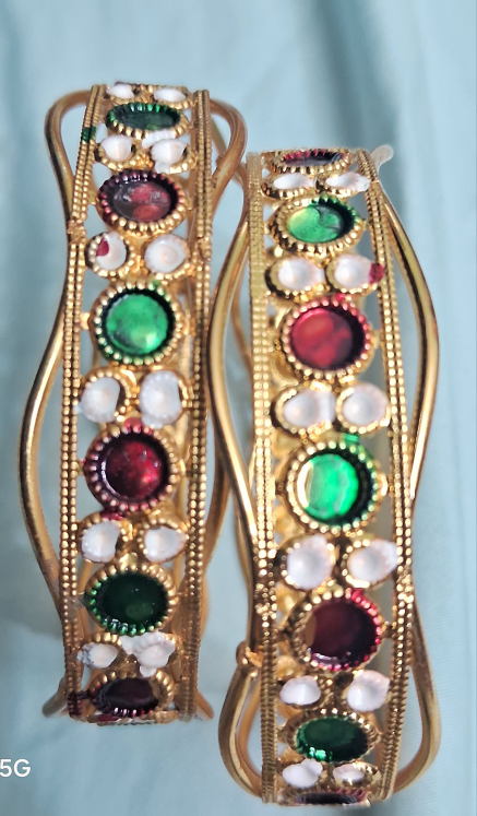 new  2 Gold-Tone Bangles(pick up before friday) - photo 3