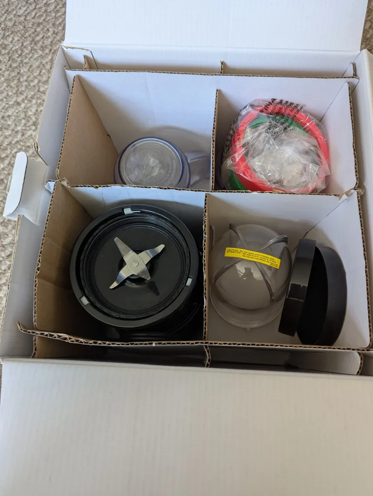 Magic Bullet Single Shot 12-Piece Set  CASH ONLY AS IS image indicator(3)