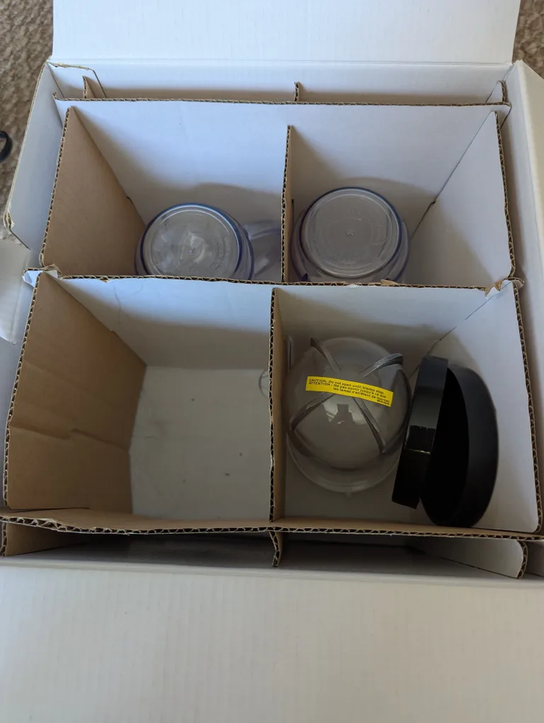 Magic Bullet Single Shot 12-Piece Set  CASH ONLY AS IS image indicator(4)