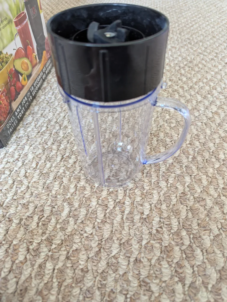 Magic Bullet Single Shot 12-Piece Set  CASH ONLY AS IS image indicator(5)