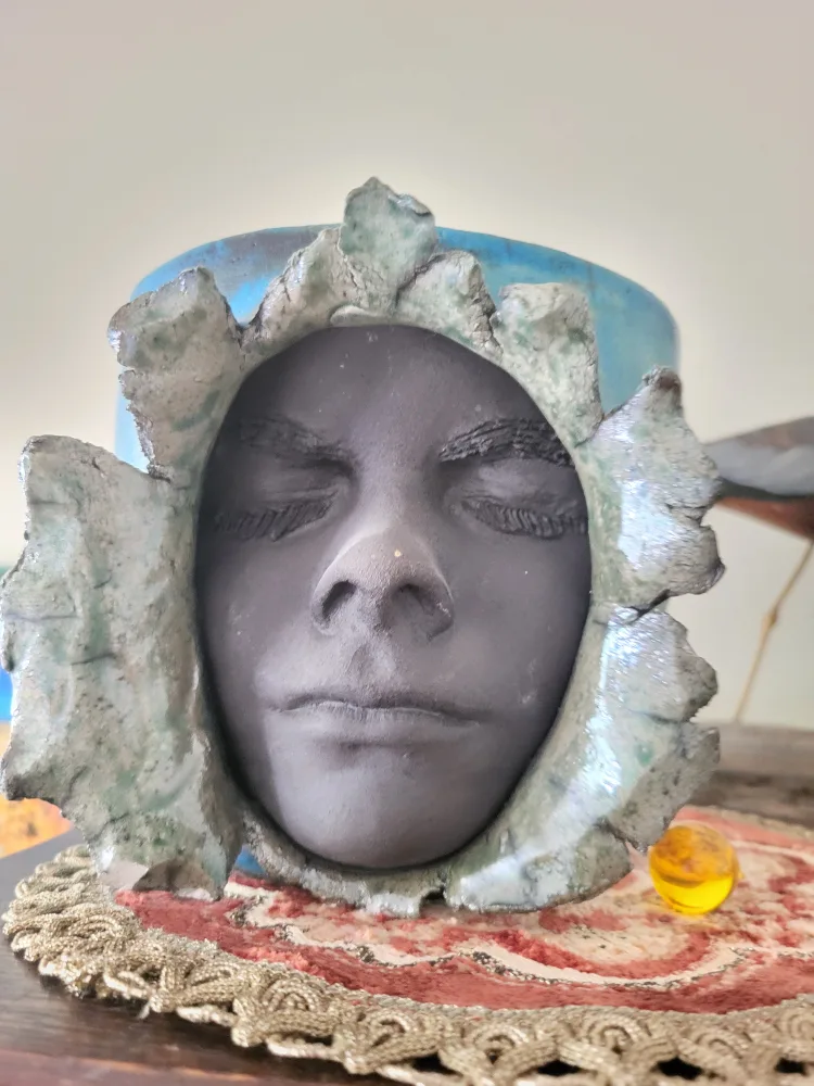 Unique pot planter or just a decoration image indicator(2)